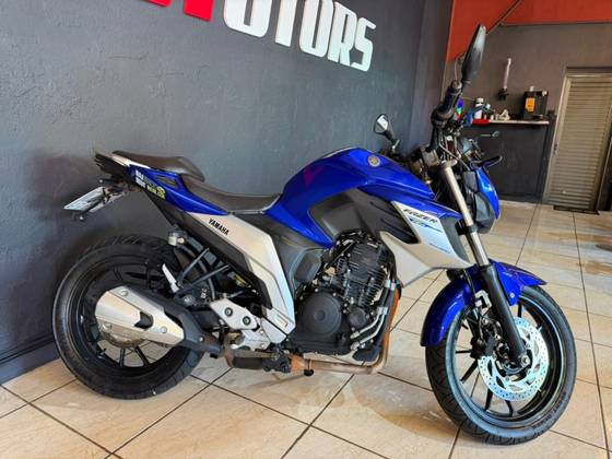 YAMAHA FZ25 FAZER ABS 